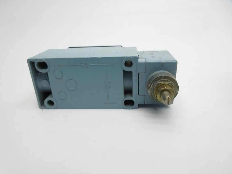 TELEMECANIQUE ZCK-J11H7 240V 3A NSNP