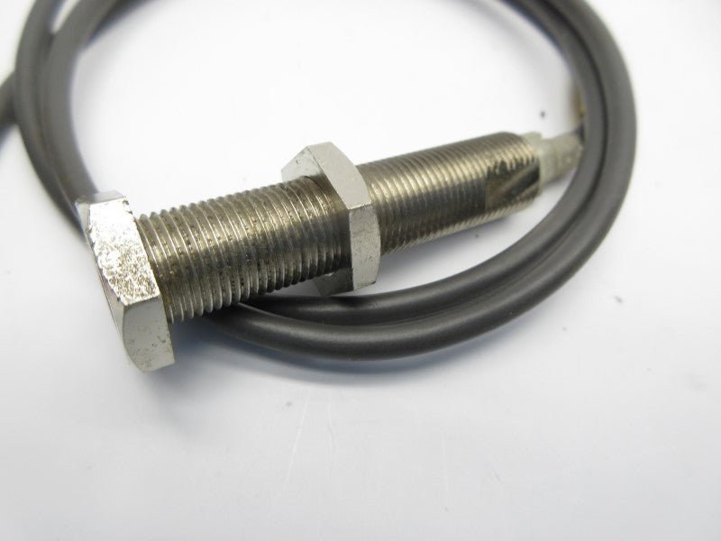 OMRON E2E2-X2B1 12-24VDC UNMP