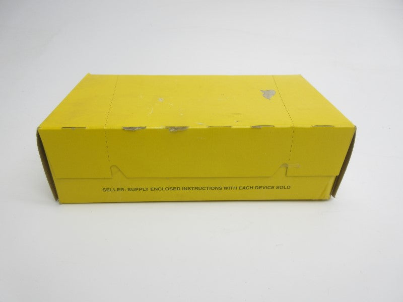 HUBBELL 5352AW 125V 20A (PKG OF 10) NSFS