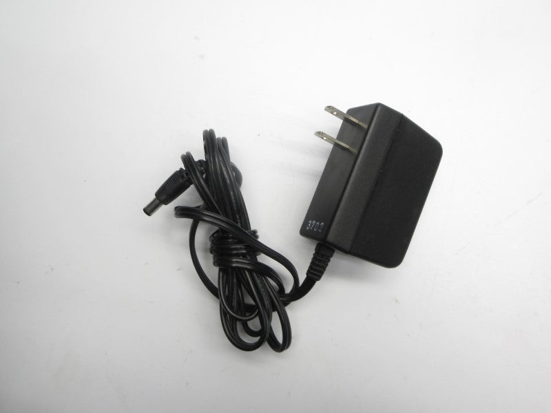 DVE DSA-0101F-05A 100-240V 0.3A NSNP