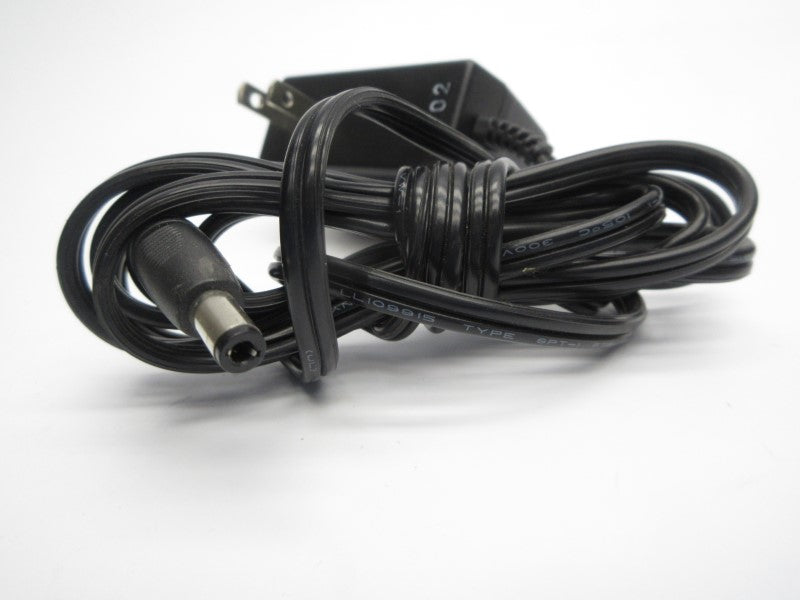 DVE DSA-0101F-05A 100-240V 0.3A NSNP