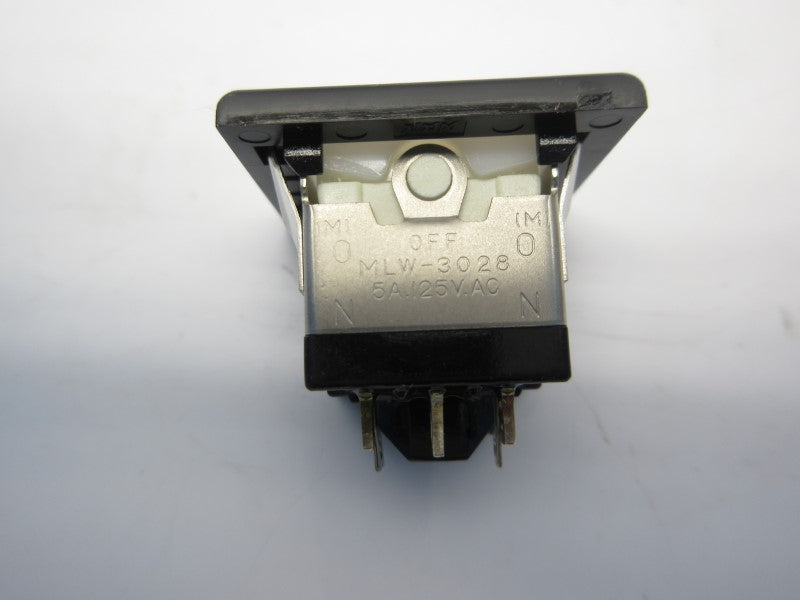 PUSH BUTTON MLW-3028 125VAC 5A NSNP