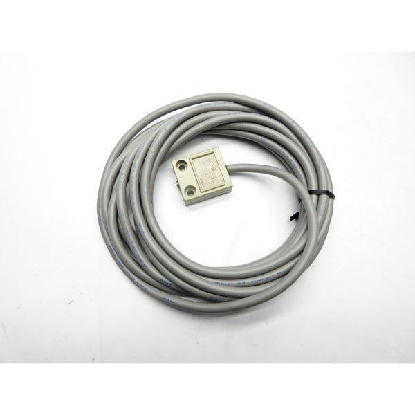 OMRON D4C-1350 250V 2A NSNP