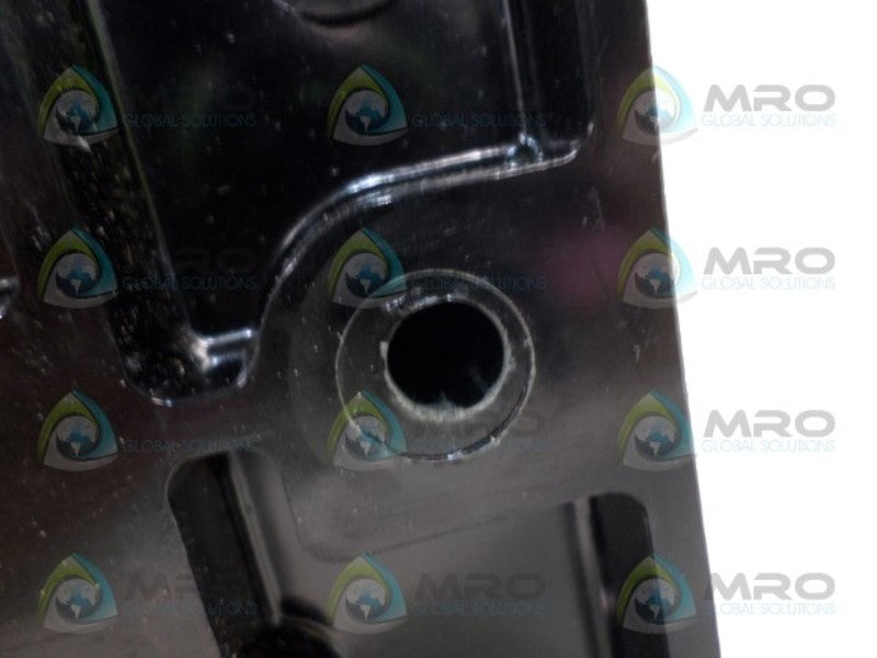 BUSSMANN RS200 FUSE HOLDER UNMP