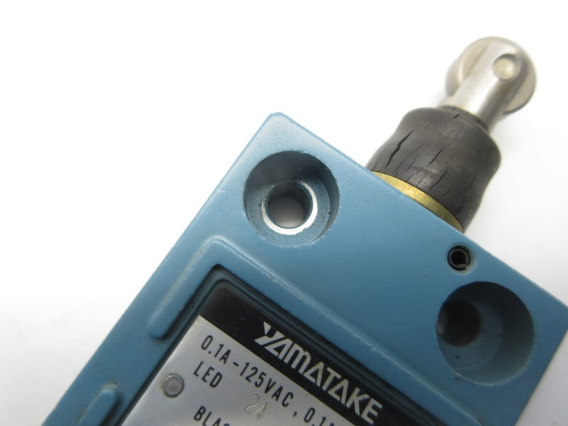 YAMATAKE 14CE8-3JKE5 125VAC 0.1A UNMP