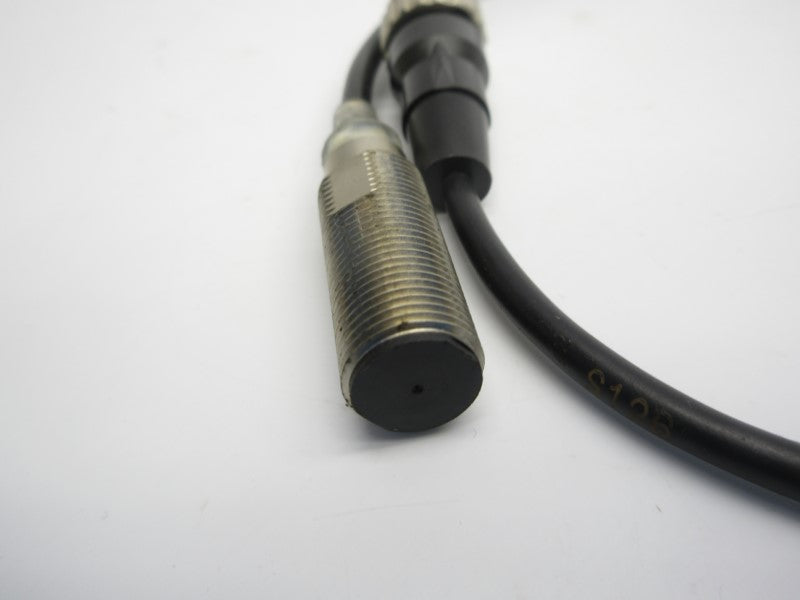 OMRON E2E-X7D212-M1TGJ 10-30VDC NSNP