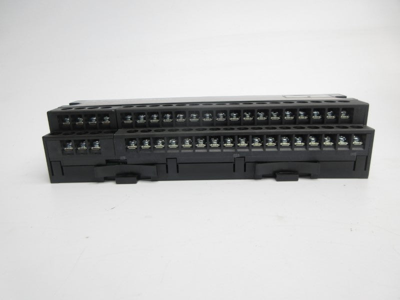MITSUBISHI AJ65SBTB2-16T1 12/24VDC 0.5A NSMP