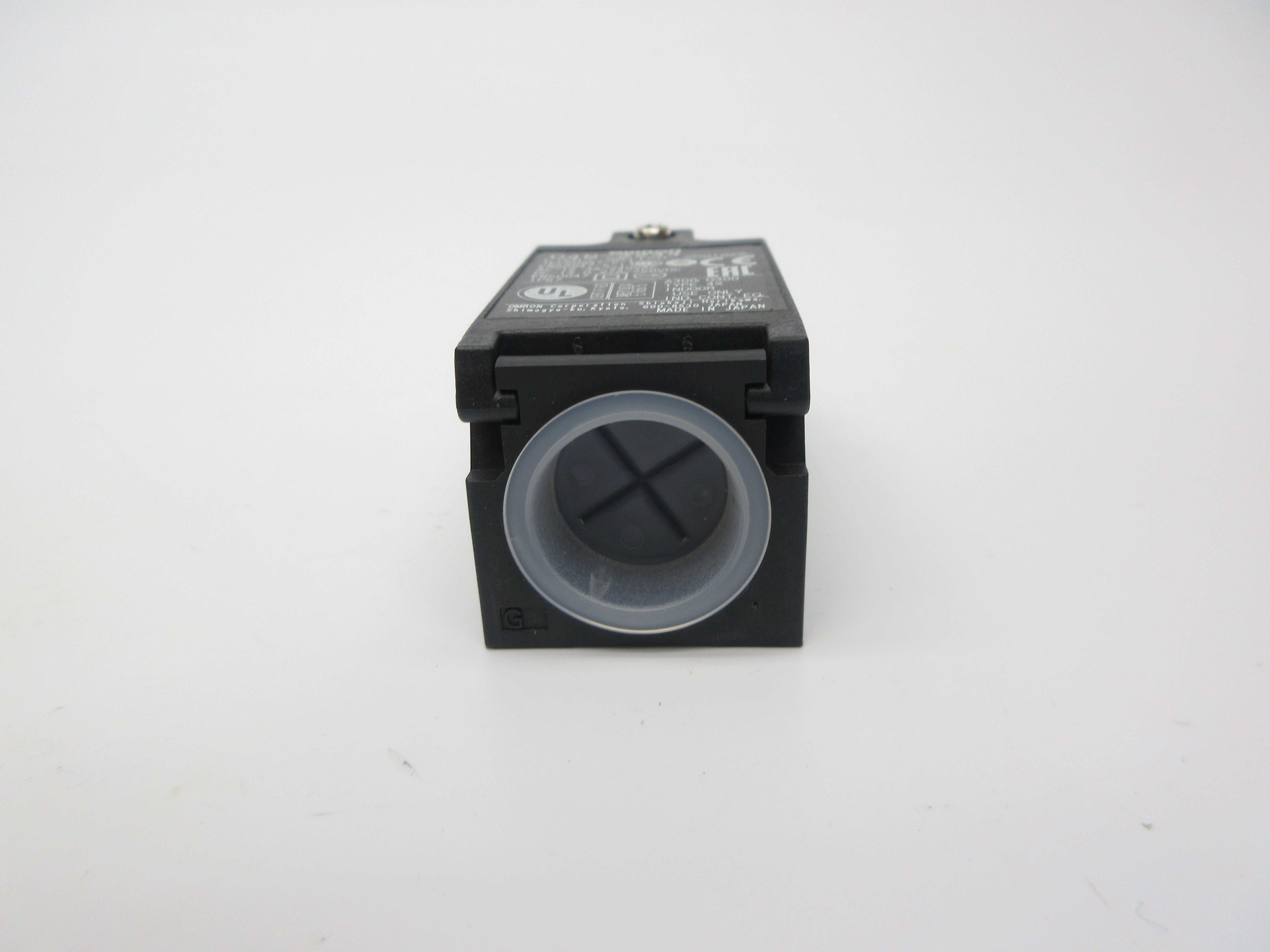 OMRON D4N-2234 240VAC 3A NSMP