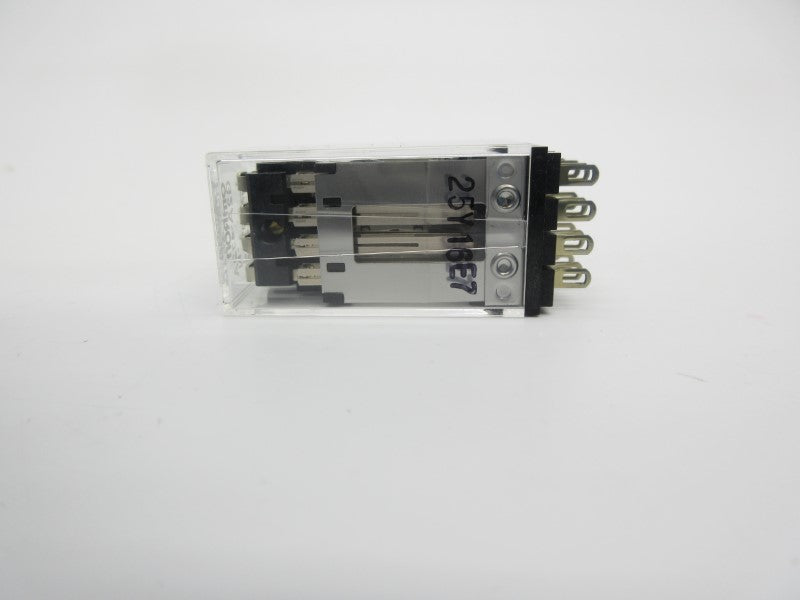 OMRON G2A-432A-N 24VDC NSNP