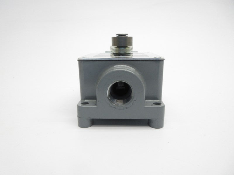 ALLEN BRADLEY 801-ASC21 SER. A 600VAC (BR/WH) NSMP