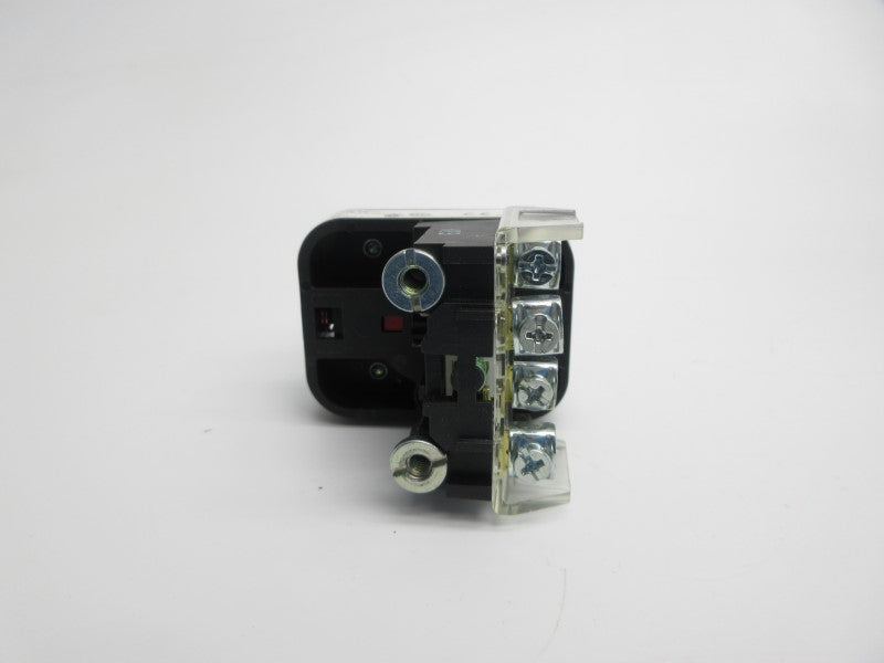 ALLEN BRADLEY 800T-FXMP16RA7 SER. T 120VAC (AS PICTURED1) (WH) NSMP