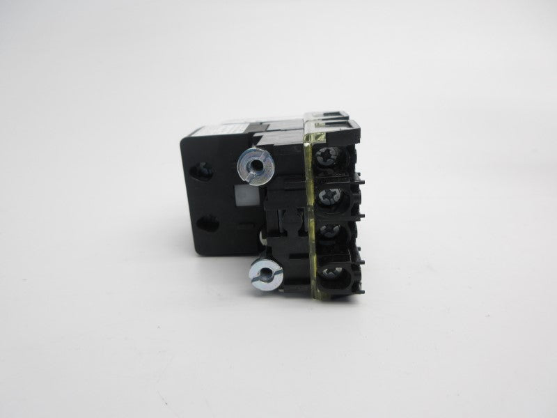 ALLEN BRADLEY 800TC-FXMQH2RG1 SER. U 12-130VAC (WH) NSMP