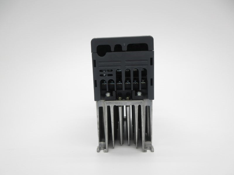 MITSUBISHI ELECTRIC FR-D720-0.75K 200-240VAC 6.6A NSMP