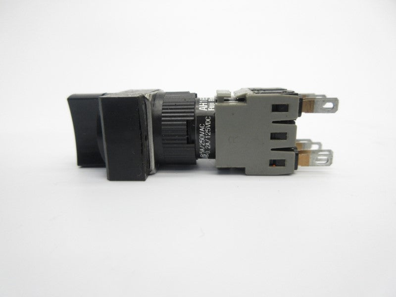 FUJI ELECTRIC AH165-P3 250VAC 5A NSNP