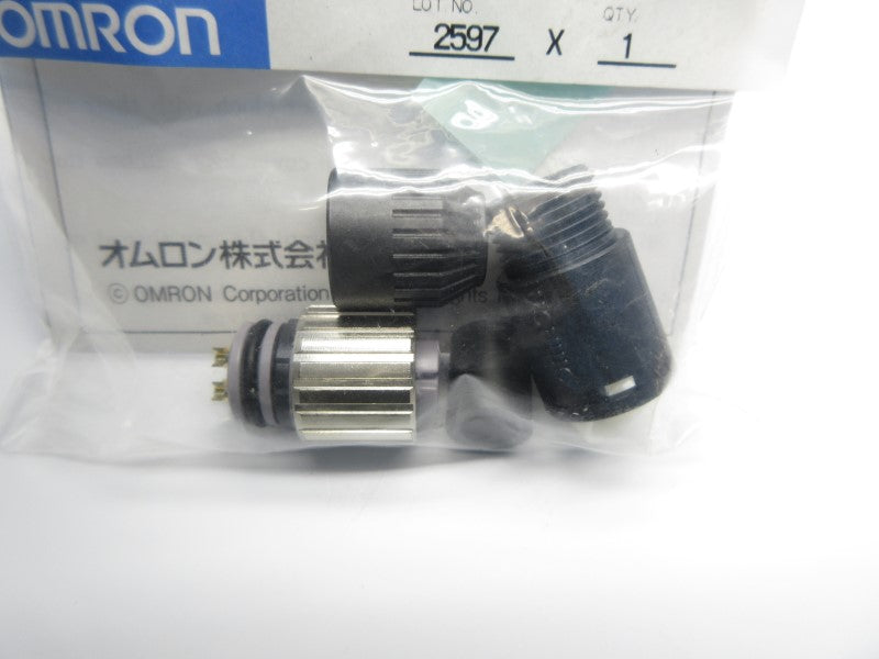 OMRON XS2C-D421 250V 4A NSMP