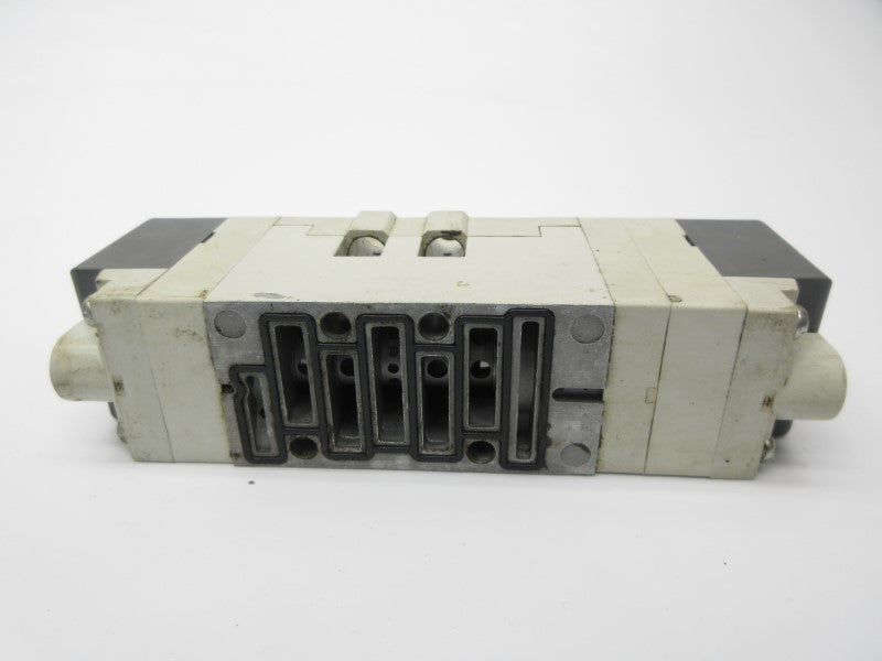 SMC VQ7-6-FPG-D-3Z 24VDC UNMP