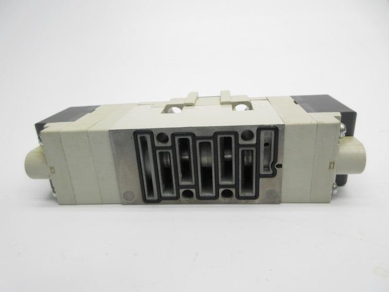 SMC VQ7-6-FHG-D-3ZR 24VDC UNMP