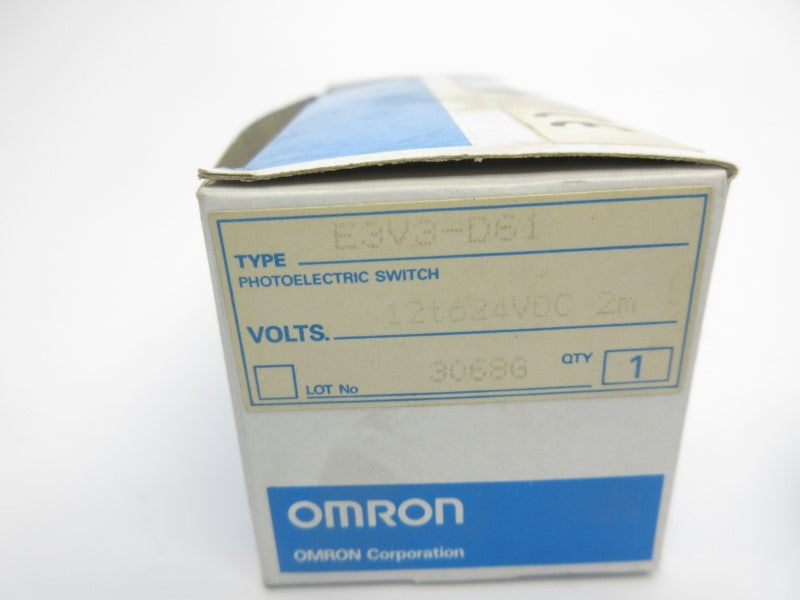 OMRON E3V3-D61 12-24VDC 2M NSMP