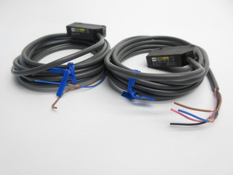 OMRON E3V3-T61 12-24VDC 2M NSMP