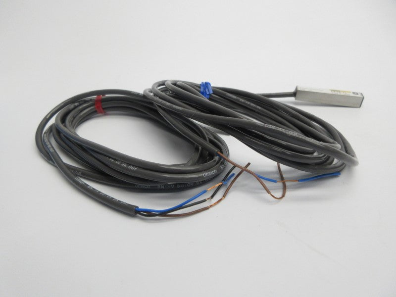 OMRON E3HS-1E2 12-24VDC 2M NSMP