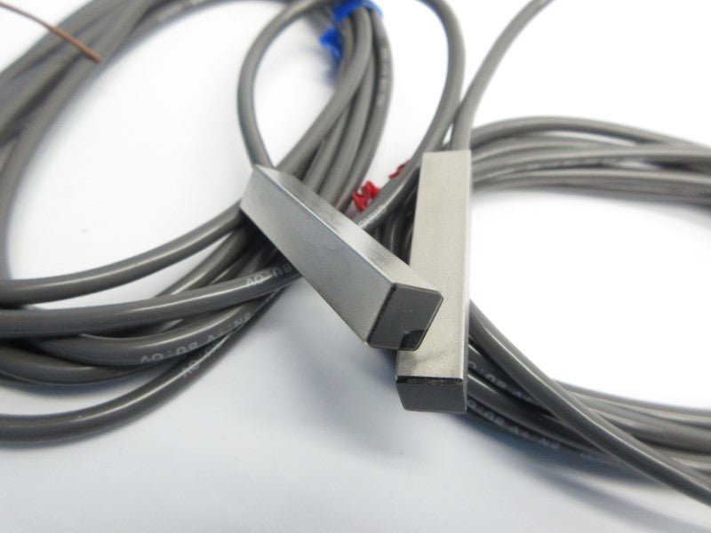 OMRON E3HS-1E1 12-24VDC 2M NSMP