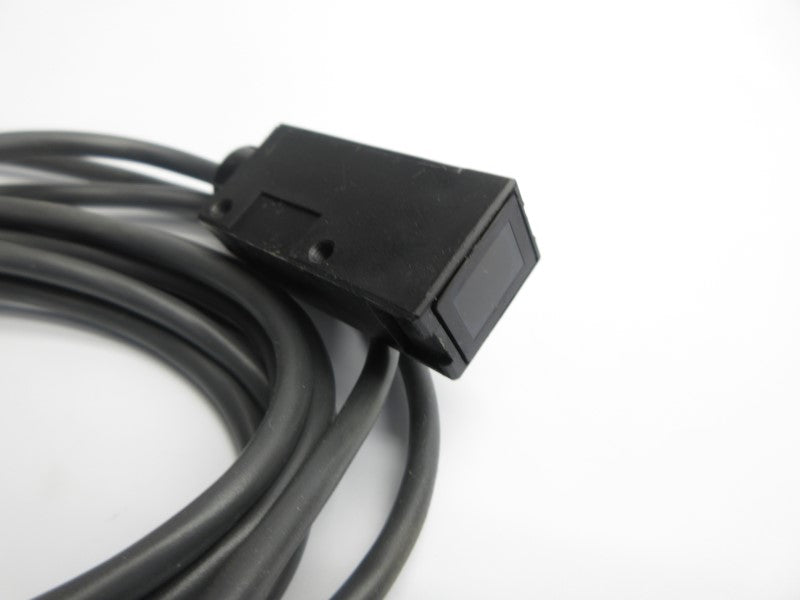 OMRON E3R-5DE4 NSNP