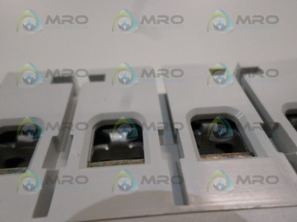 SQUARE D 05015 RSD25034 CIRCUIT BREAKER 25A UNMP