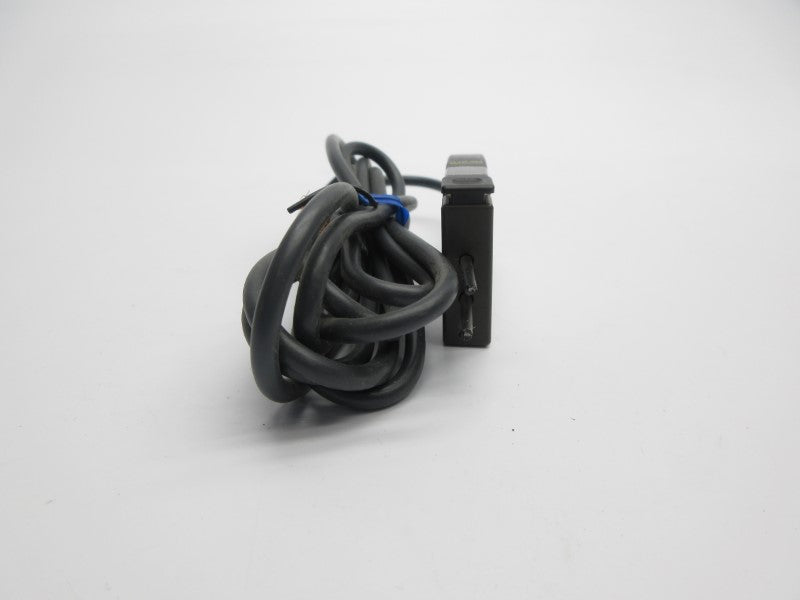 OMRON E3X-NT11 12-24VDC UNMP