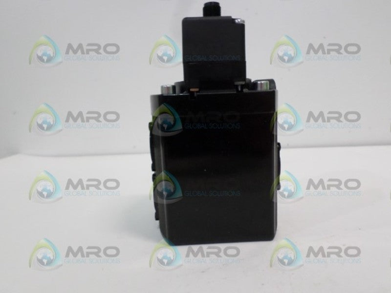 PARKER P4BG4001A006 VALVE NSNP