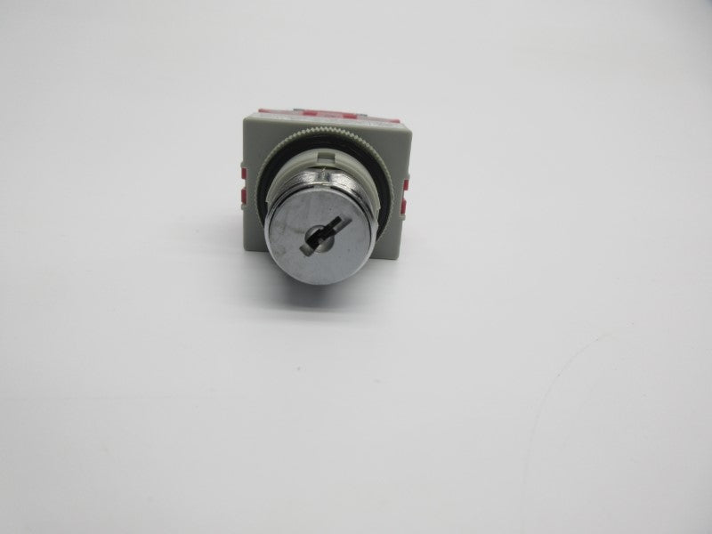 IDEC ASW2K02-104 120-600VAC (NO KEY) NSNP