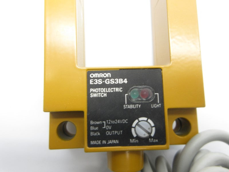 OMRON E3S-GS3B4 1224VDC NSNP