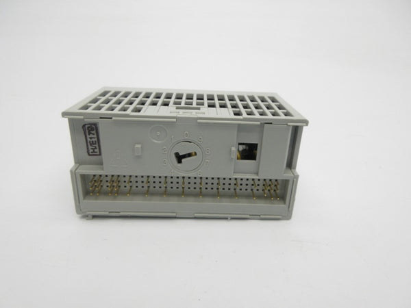 ALLEN BRADLEY 1794-OA8 SER. A 120VAC 4.0A REV. A01 NSMP
