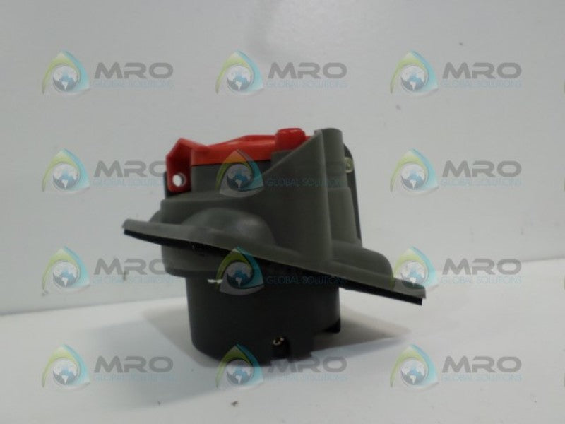 LEGRAND 52203 PANEL MOUNT SOCKET  NSNP