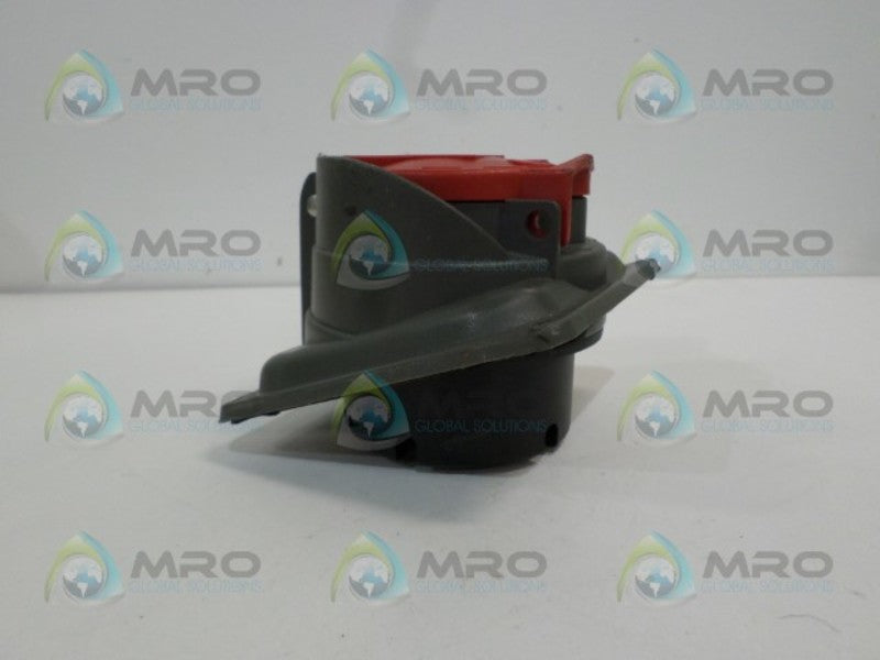 LEGRAND 52204 INTERLOCK RECEPTACLE NSNP