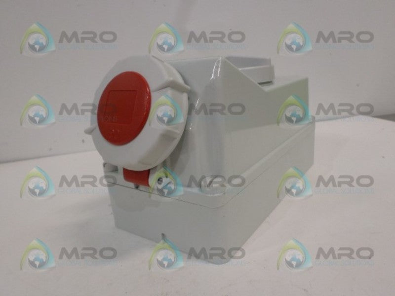 MENNEKES 5600RS SWITCHABLE INTERLOCKED SOCKET NSNP