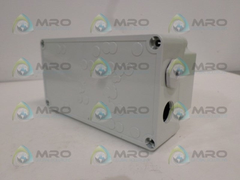 MENNEKES 5600RS SWITCHABLE INTERLOCKED SOCKET NSNP