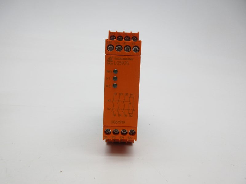E. DOLD & SOHNE LG5925.48/61 0061919 24VAC/DC 3A NSMP