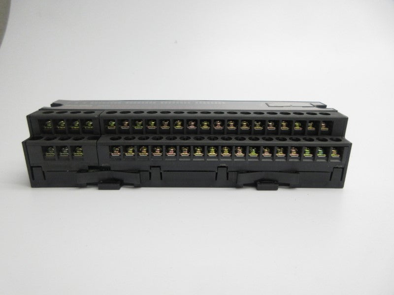 MITSUBISHI AJ65SBTB1-32T1 12/24VDC 0.5A NSNP