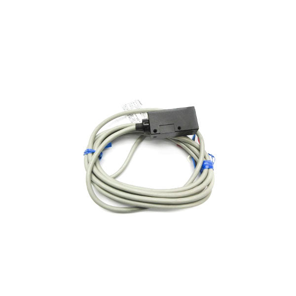 OMRON E3R-R2E4 NSNP
