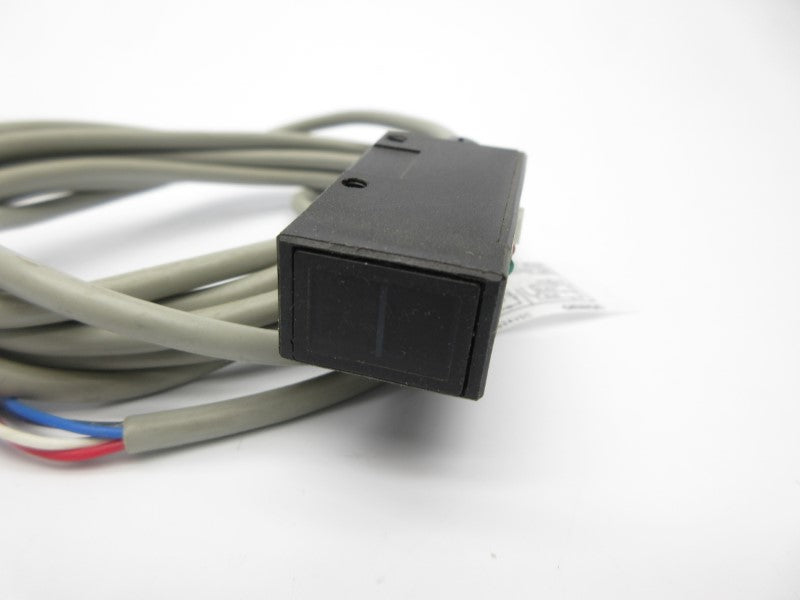 OMRON E3R-R2E4 NSNP