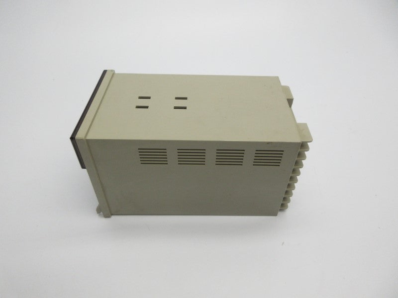 OMRON  E5AD-RR3K 100-110/200-220VAC NSNP