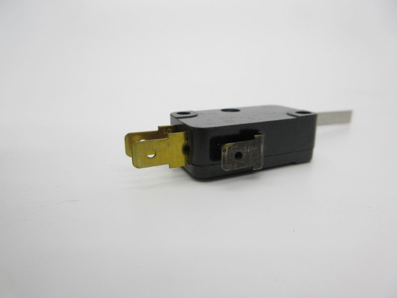 MICRO SWITCH V3L-131-D8 277VAC 11A NSNP