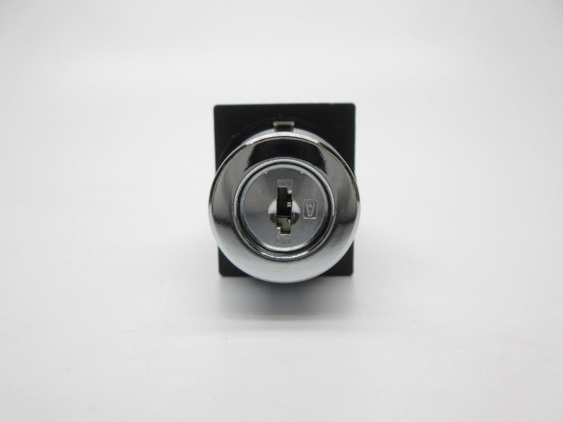 FUJI ELECTRIC AH22-J1E 600VAC 10A (NO KEY) NSNP