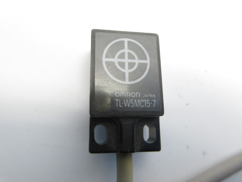 OMRON TL-W5MC15-7 UNMP
