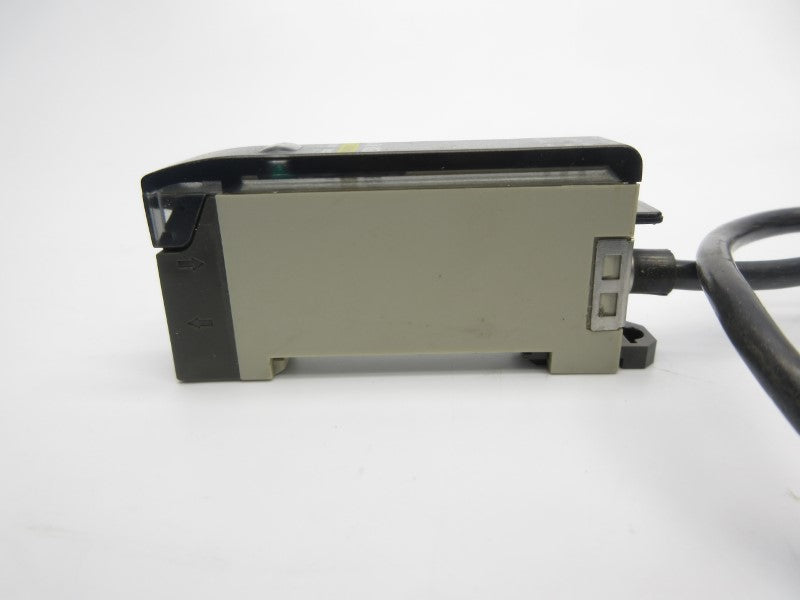 OMRON E3X-A11 10-30VDC (SHORT) UNMP