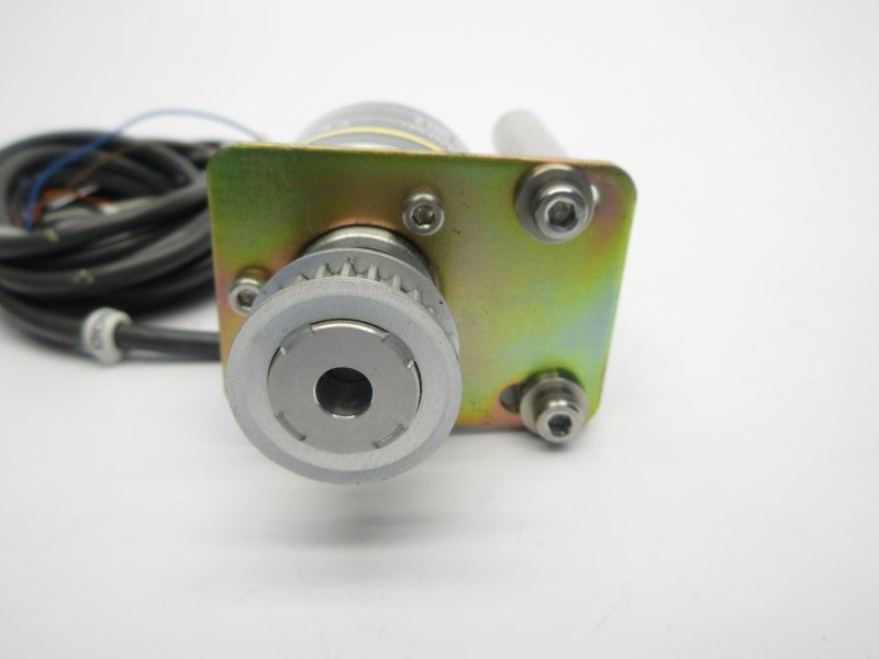 OMRON E6B2-CWZ6C 5-24VDC 100P/R (AS PICTURED) UNMP
