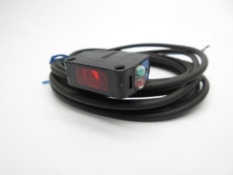 KEYENCE PZ2-51R 12-24VDC NSNP