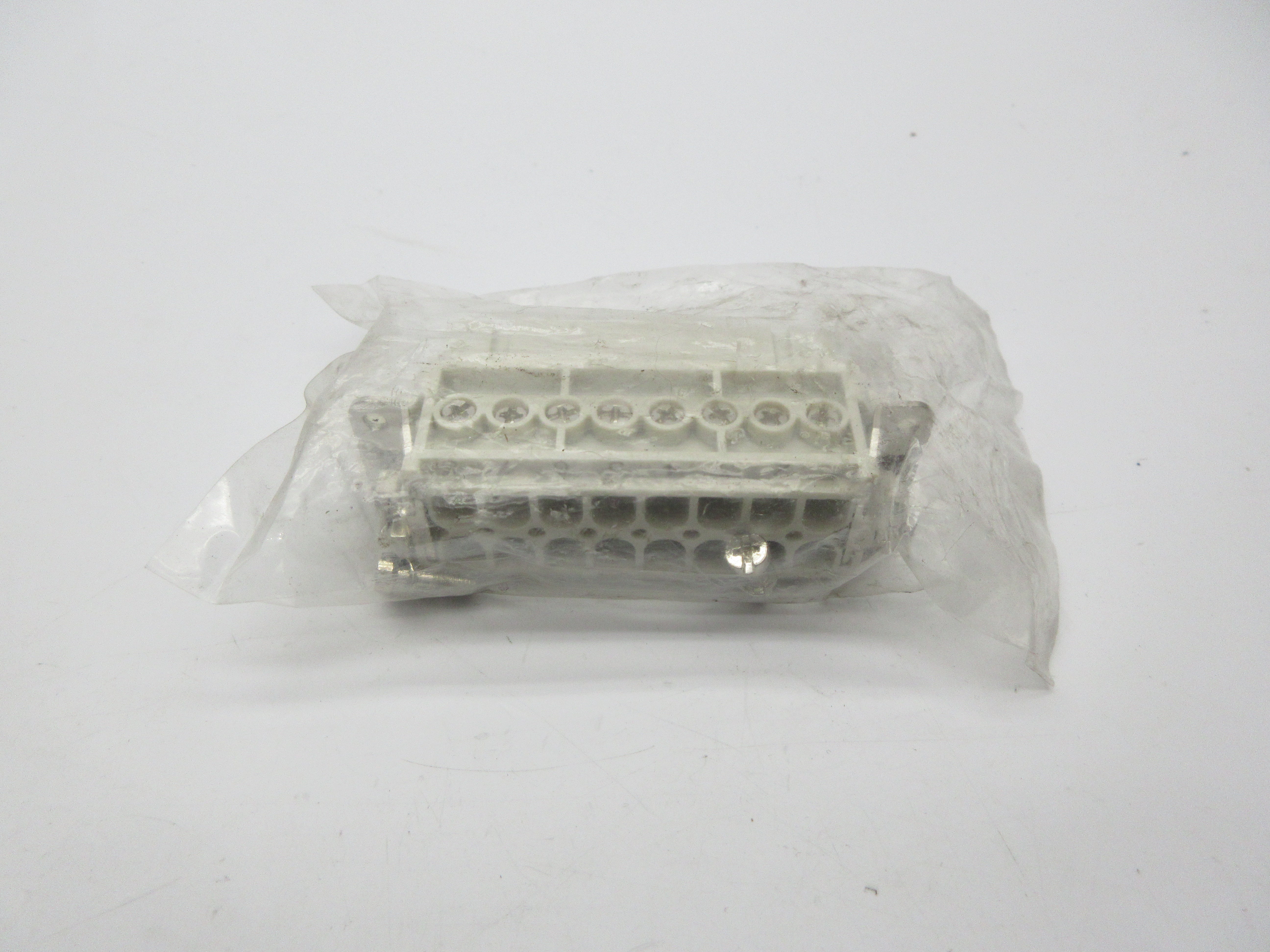 ZIP PORT ZP-MC16A-1-FS016 600V 16A NSMP