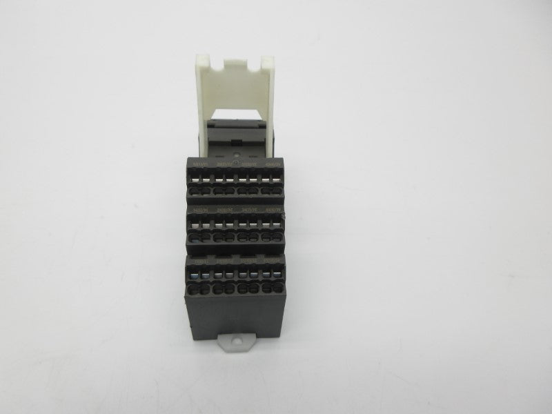 OMRON PYF-14-PU 250VAC 20A NSNP