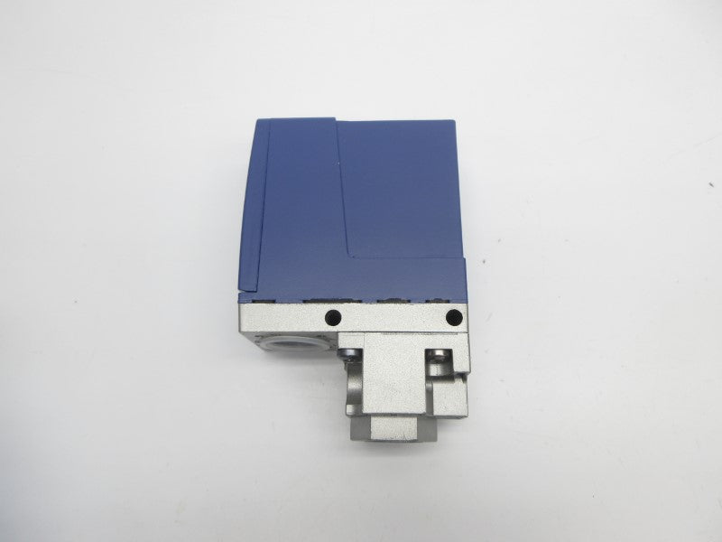 TELEMECANIQUE XMLA035A2S11 240V 1.5A NSMP